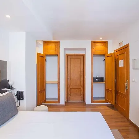 Soho Boutique Atalia