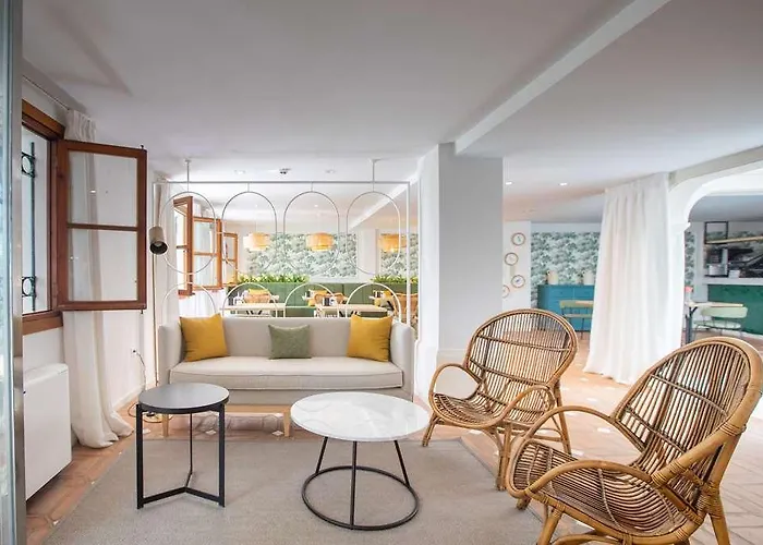 Soho Boutique Atalia