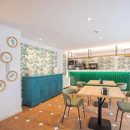 Soho Boutique Atalia