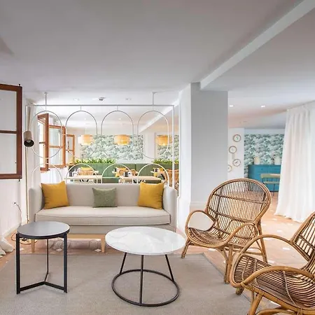 Soho Boutique Atalia